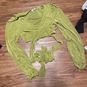 fashion nova long sleeve crop top